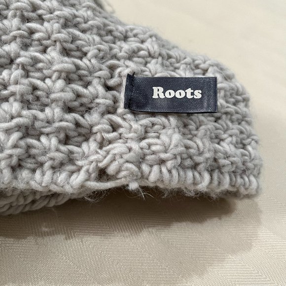 Set of 2 Infinity Scarves - Picture 10 of 10